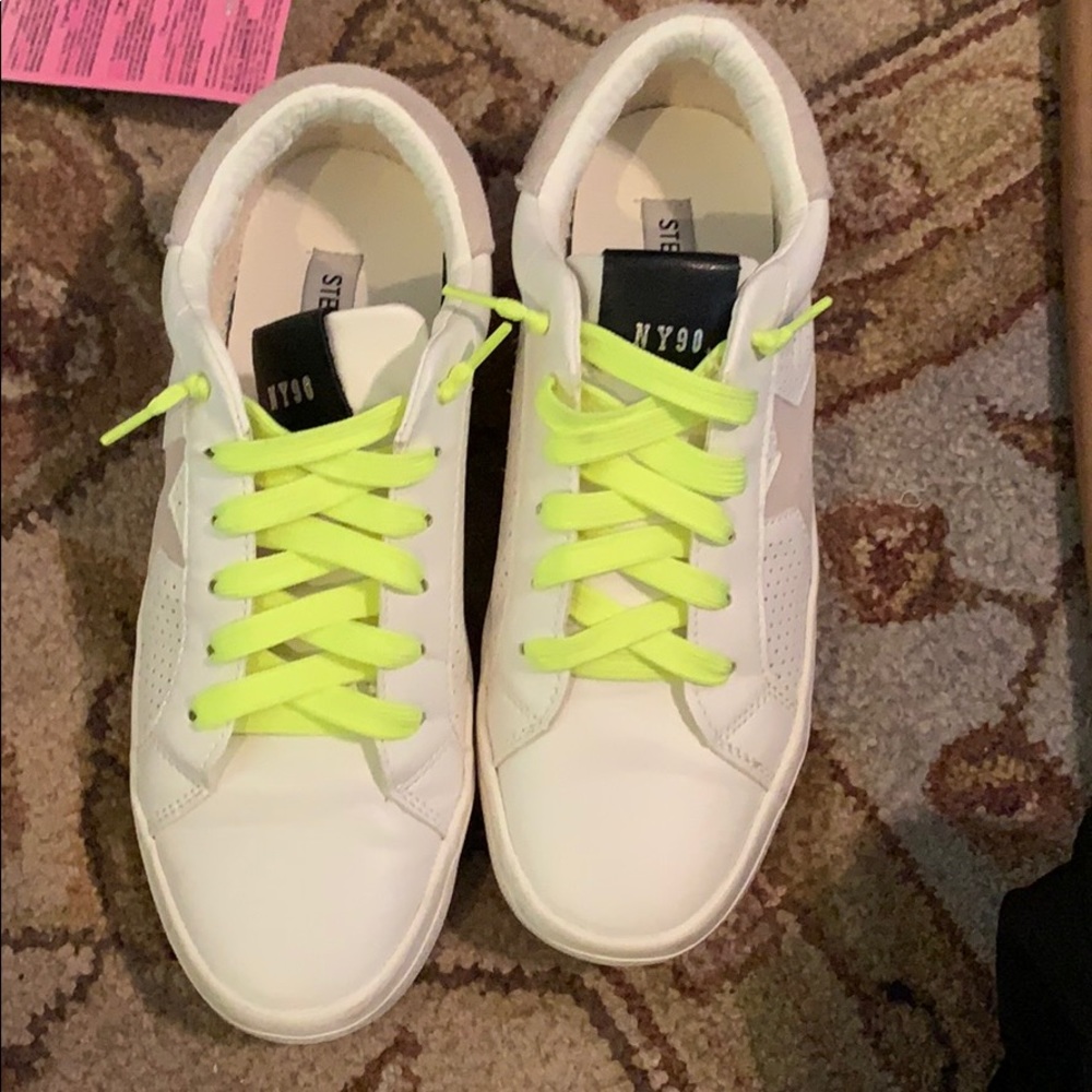 Star Sneaker